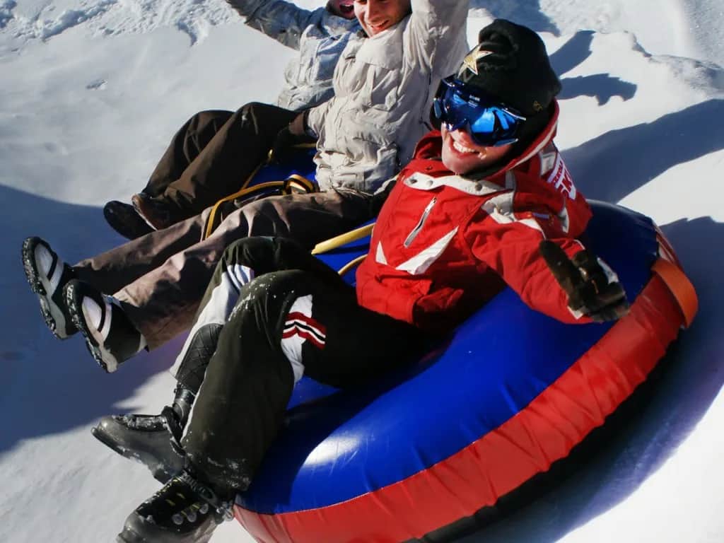 Gdzie na sanki z dzieckiem w Karpaczu? Sprawdź najlepsze miejsca