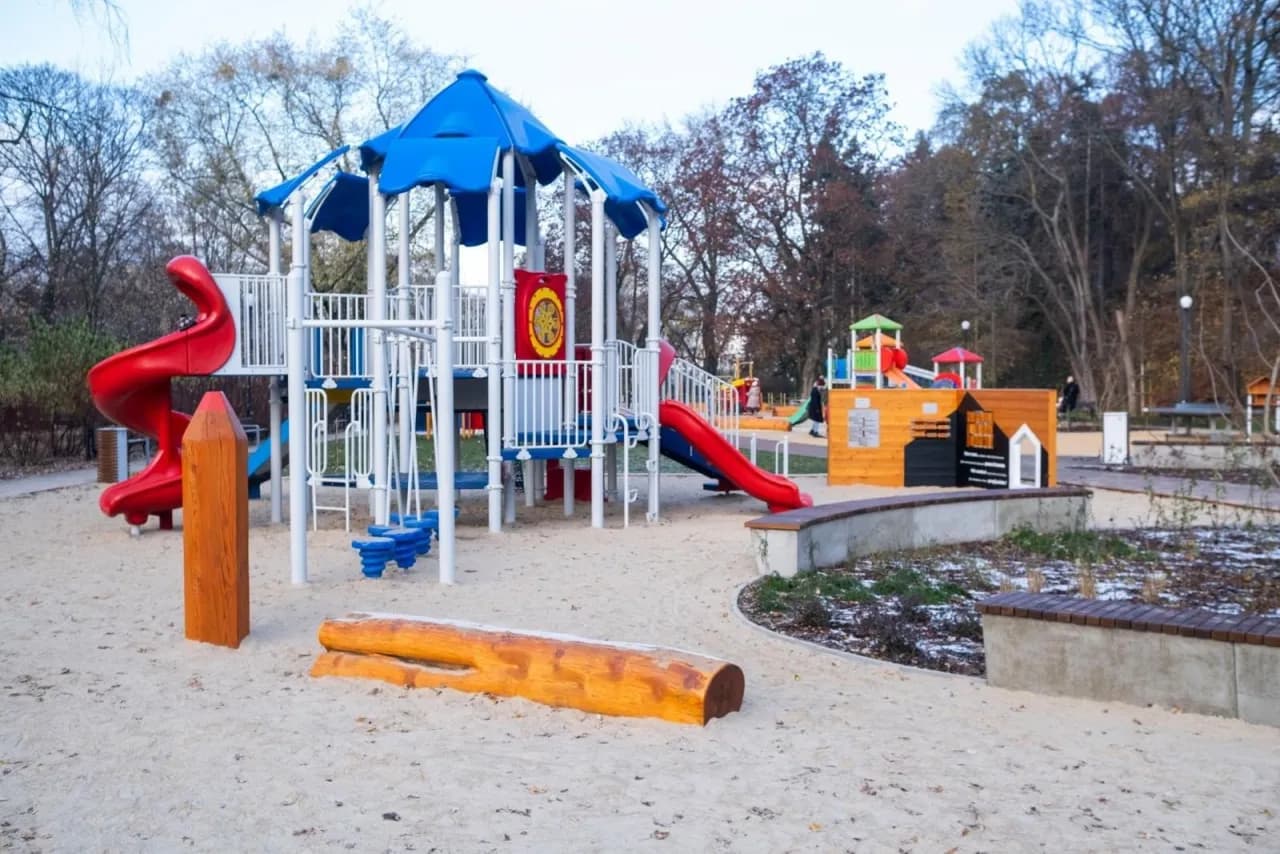 Czy place zabaw są otwarte czy zamknięte? Sprawdź aktualny status